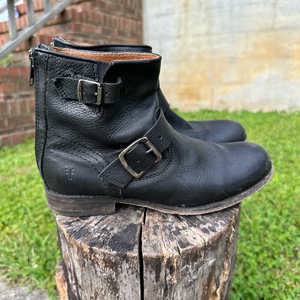 Frye Tyler Black Leather Engineer Ankle Boots size 6